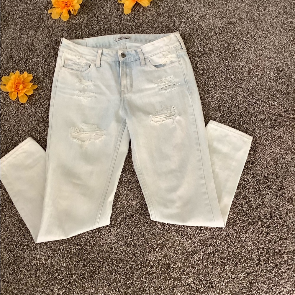 Hollister washed jeans size 3